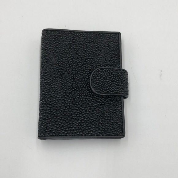 Stingray Leather Credit Card & ID Holder (02-388) - Picture 1 of 5